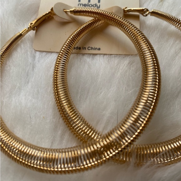 Hoop earrings - Picture 2 of 4